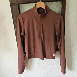Vuori Cropped Half Zip